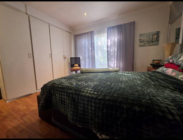3 BEDROOM TOWNHOUSE FOR SALE IN NEW REDRUTH